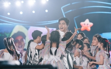 Mỹ Tâm và MONO khuấy đảo concert tại Quảng Ninh