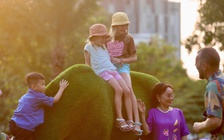 Khu 'đất vàng' làm công viên ở TP.HCM thu hút người dân, khách Tây đến vui chơi