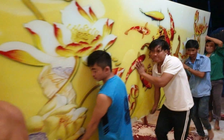 Mất ngủ vì áp lực 'phải có tiền' dịp cuối năm