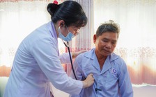 TP.HCM: Ngủ trên ghe giữa sông Đồng Nai, người đàn ông bất ngờ bị đột quỵ