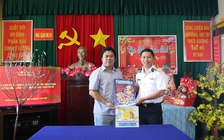 Mang xuân từ đất liền đến các nhà giàn DK1