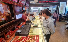 'Bắt đáy' mua vàng, bạc khi giá giảm sâu