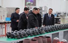 Triều Tiên lại phóng tên lửa, ông Kim Jong-un lệnh tăng gấp đôi sản xuất vũ khí