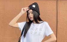 Mũ beanie và áo trắng: sự kết hợp ‘ngỡ không hợp mà hợp không tưởng’