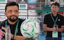 HLV Kyrgyzstan phàn nàn trọng tài Trung Quốc sau trận thua chủ nhà, khen HLV Kim Sang-sik tài giỏi