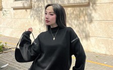 Váy xếp ly và băng đô: khi nét điệu đà trở thành tuyên ngôn cá tính