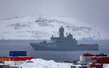 Phó tổng thống Mỹ cảnh báo châu Âu về Greenland