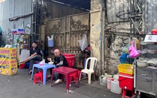 Hẻm ăn vặt giữa trung tâm TP.HCM bất ngờ biến mất, khách đến mà ngỡ ngàng