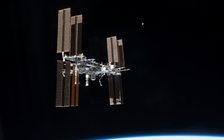 Phi hành gia gặp vấn đề sức khỏe trên ISS, NASA lần đầu cắt ngắn sứ mệnh