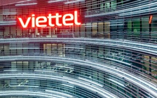 Viettel thu về kỷ lục hơn 220.000 tỉ đồng năm 2025