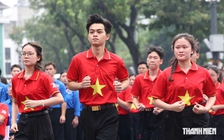 Khơi dậy niềm tự hào dân tộc và tinh thần cống hiến của thanh niên