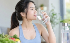 Chuyên gia dinh dưỡng chia sẻ lượng nước cần uống để hỗ trợ giảm cân