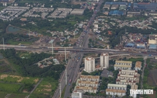 Nút giao 4 tầng ở khu đông TP.HCM hư hỏng mặt đường, gây tiếng ồn lớn