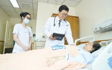 Bác sĩ lưu ý cách xử trí tiêu chảy cấp, nhất là ở người lớn tuổi