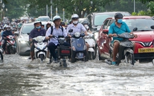 Phụ huynh TP.HCM đề xuất học trực tuyến khi mưa lớn, triều cường, Sở GD-ĐT nói gì?