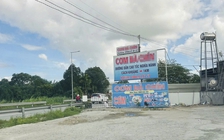 Khách tố quán cơm 'chặt chém' vì nửa con gà tính giá 300.000 đồng