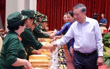 Tổng Bí thư, Chủ tịch nước Tô Lâm gặp mặt Đại đội nữ lái xe Trường Sơn