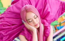 Hoàng Thùy Linh tái xuất gây chú ý