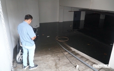 Hầm xe khu dân cư cao cấp ở TP.HCM ngập ngang cổ, sáng nay vẫn bơm nước cứu xe