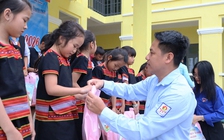 Xuân sớm trên đại ngàn