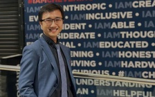 Mang theo bóng hình, ước mơ của cha bước ra thế giới