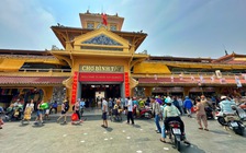 Trưa 27 tết, chuyện lạ chợ Bình Tây: Tiểu thương đóng sạp vì… 'không còn gì bán'