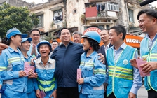Thủ tướng động viên, cảm ơn công nhân vệ sinh môi trường thủ đô