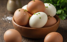 Bác sĩ 24/7: Người bị viêm gan có nên ăn trứng không?