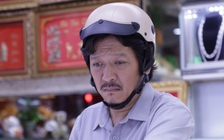 'Đối đầu' với Trấn Thành, phim tết của Trường Giang ra sao ở phòng vé?