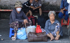 Ngày cuối kỳ nghỉ tết: Ùn ùn người miền Tây trở lại TP.HCM trưa mùng 6