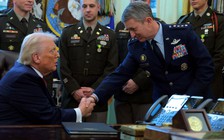 Ông Trump làm rõ quan điểm của tướng Mỹ về tấn công Iran