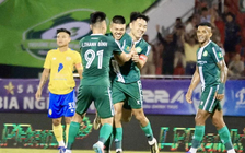 Công Phượng không được đăng ký, Trường Tươi Bình Phước vẫn thắng tưng bừng: Vô địch lượt đi