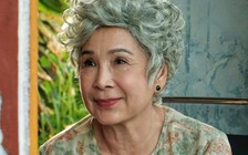 NSND Kim Xuân nói về hình ảnh cúi gục đầu ở sự kiện gây hoang mang