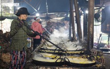 Bếp lửa đỏ rực suốt ngày đêm ở làng mứt gừng, báo hiệu tết rất gần