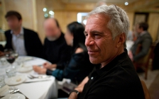 Dư chấn hồ sơ Epstein