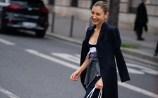 Những đôi giày giúp quần xanh trông thời trang hơn ngay lập tức