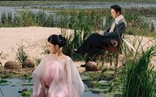 Vợ chồng Phan Mạnh Quỳnh kỷ niệm 10 năm yêu bằng MV quay dưới hồ nước