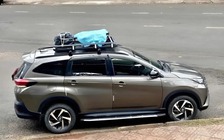 Chở hành lý trên nóc ô tô về quê ăn tết: Có bị CSGT phạt?