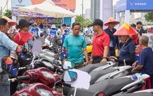 Giá xăng, dầu tăng mạnh: VinFast thêm ưu đãi kích cầu xe điện