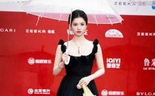 'Chiếc túi nilon hơn 46 triệu đồng' của Trương Tịnh Nghi gây tranh cãi