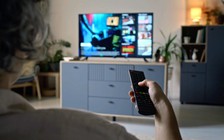 Công dụng ít người biết của bộ phát hồng ngoại trên Smart TV
