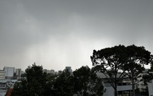 'Mưa vàng' giải nhiệt cho TP.HCM sau những ngày nắng nóng