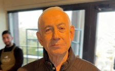 Thủ tướng Israel đăng video uống cà phê, dập tắt tin đồn đã chết