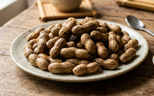 Ngày mới với tin tức sức khỏe: Đậu phộng, đi bộ và cà phê - những phát hiện đáng chú ý