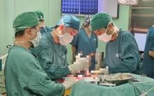 Xuyên đêm phẫu thuật cứu sống bệnh nhân chấn thương sọ não