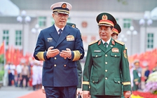 Đại tướng Phan Văn Giang đón Bộ trưởng Quốc phòng Trung Quốc tại biên giới