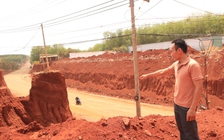 Nhiều nhà dân chênh vênh bên mép vực sâu: Chủ tịch tỉnh Đồng Nai chỉ đạo xử lý vụ việc mà báo phản ánh