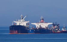 Mỹ tính dỡ cấm vận dầu mỏ Iran để hạ giá dầu?