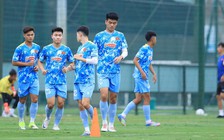 Nghịch lý Đinh Quang Kiệt: Trung vệ cao 1,96 m trở thành 'đầu tàu' U.23 Việt Nam?