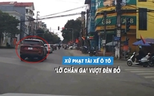 Tài xế ô tô 'lỡ chân ga' vượt đèn đỏ, bị xử phạt gần 20 triệu đồng